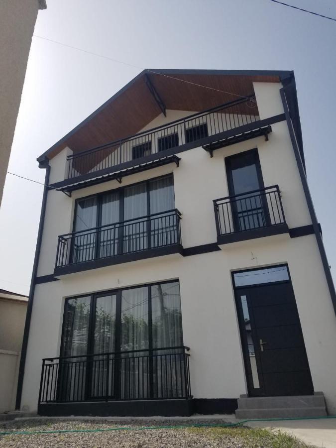 Urban Stay Rooms In Тбилиси Экстерьер фото