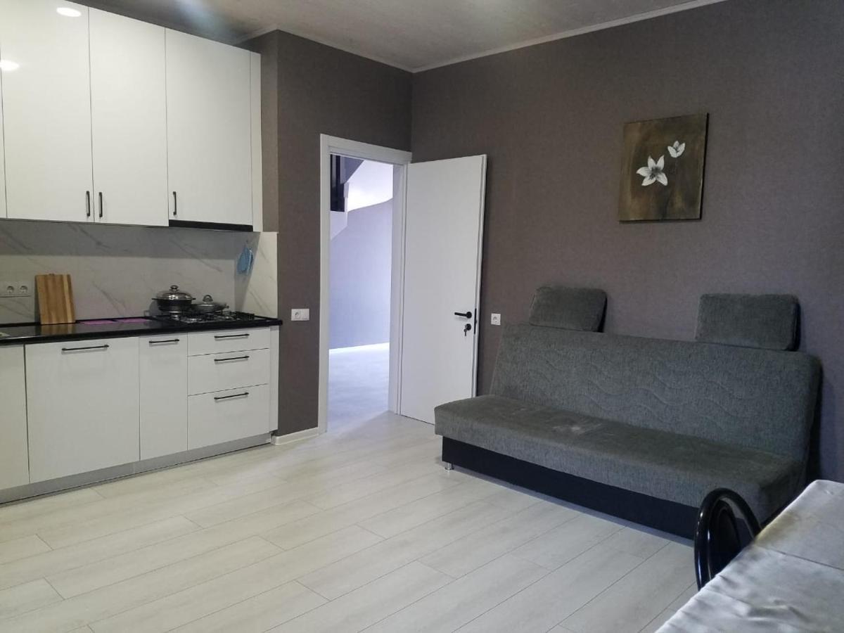 Urban Stay Rooms In Тбилиси Экстерьер фото